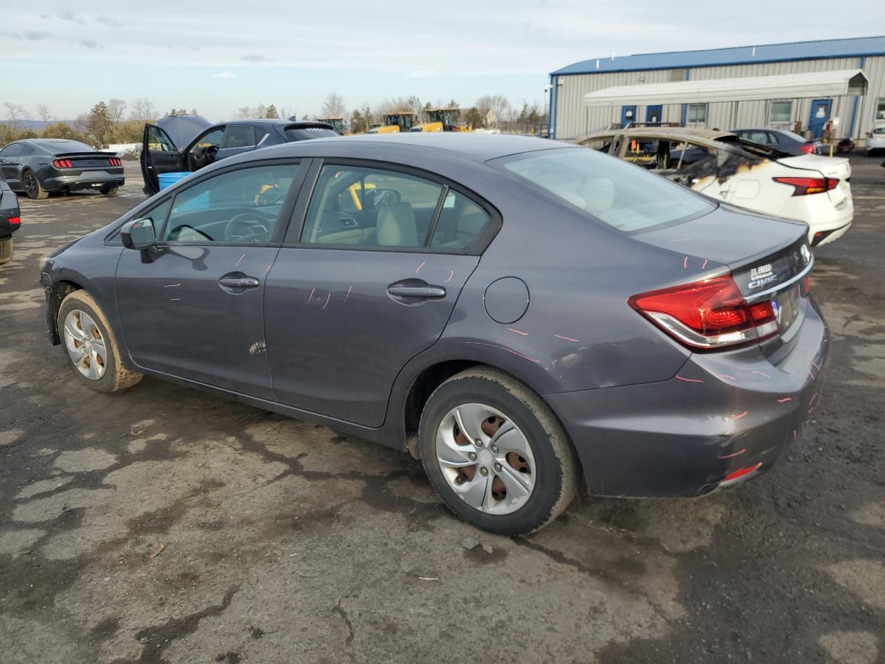 2015 HONDA CIVIC LX - Фото 2