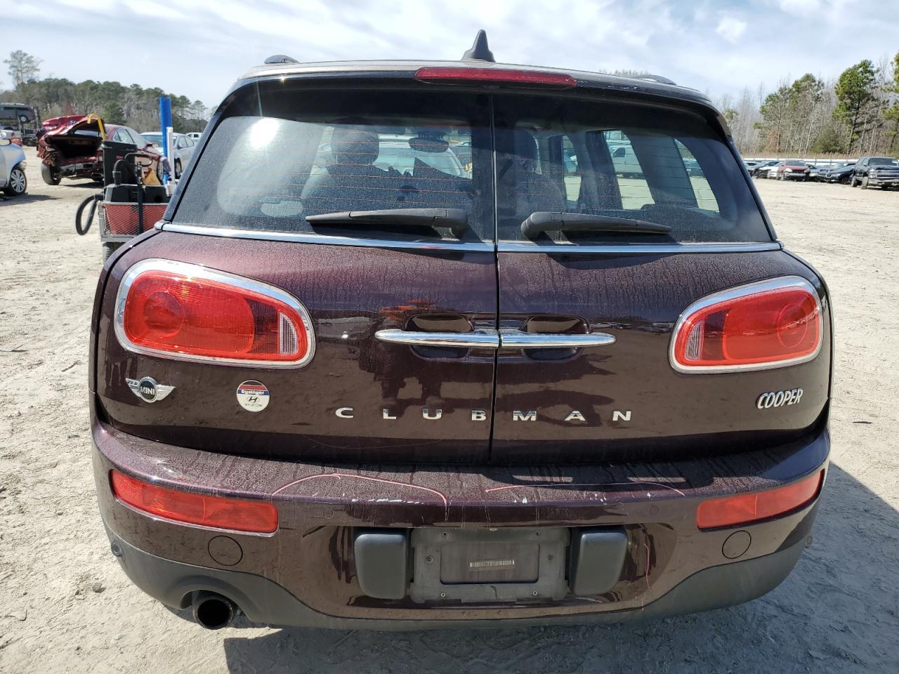 2017 MINI COOPER CLU - Image 6