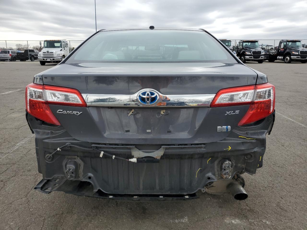 2012 TOYOTA CAMRY HYBR - Фото 6