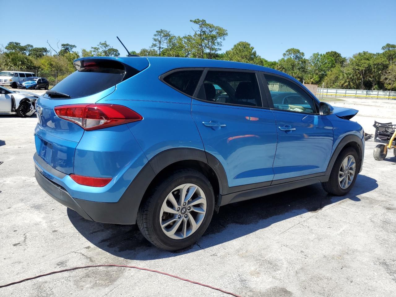 2016 HYUNDAI TUCSON SE - Фото 3