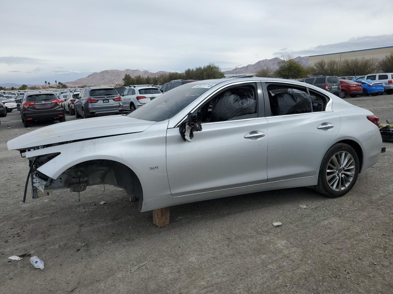 2018 INFINITI Q50 LUXE