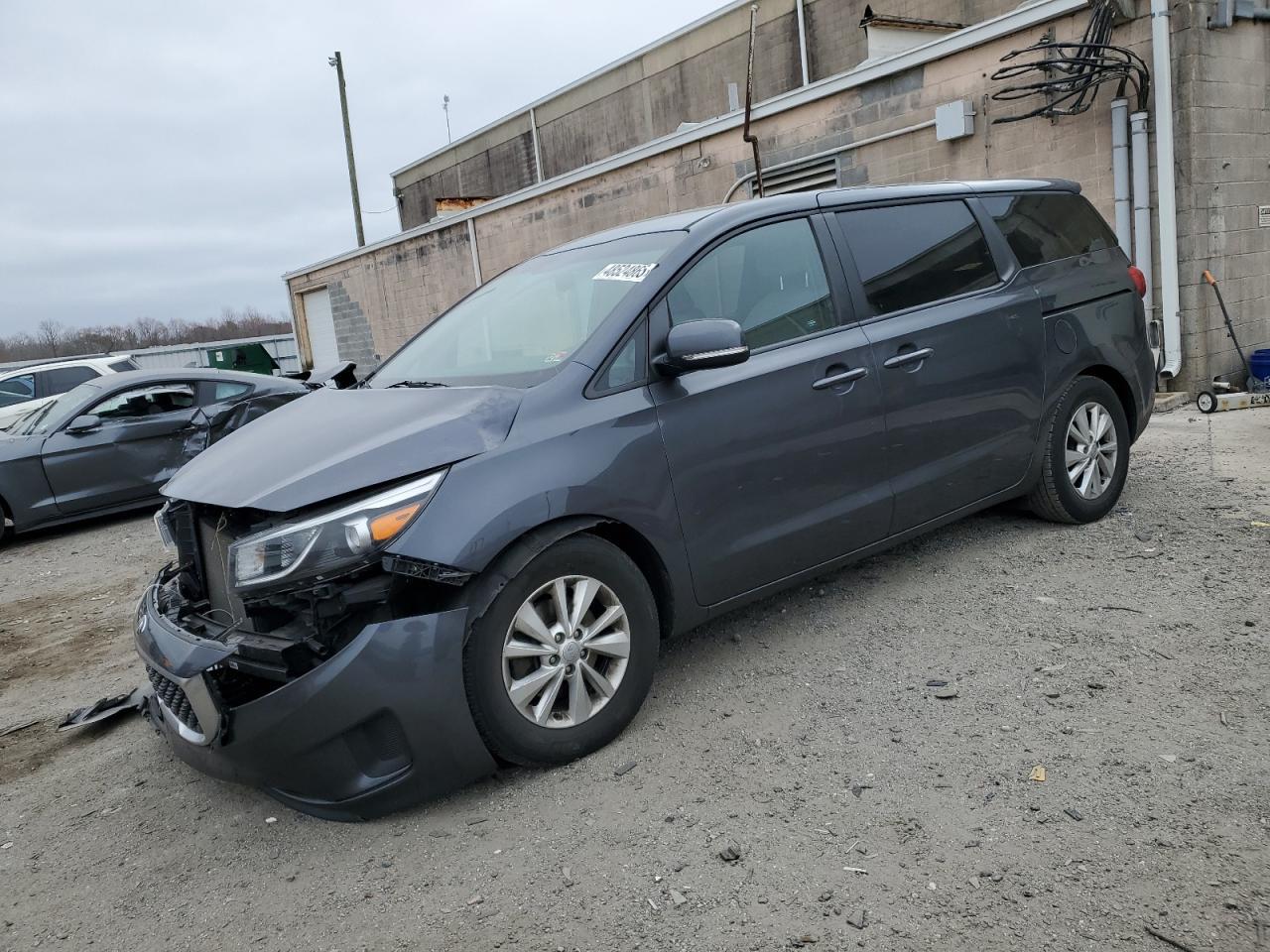 2017 KIA SEDONA LX