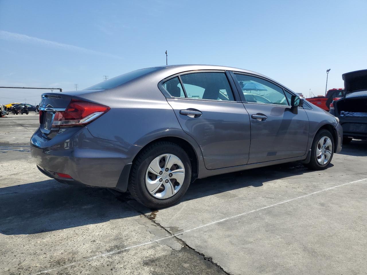 2015 HONDA CIVIC LX - Фото 3