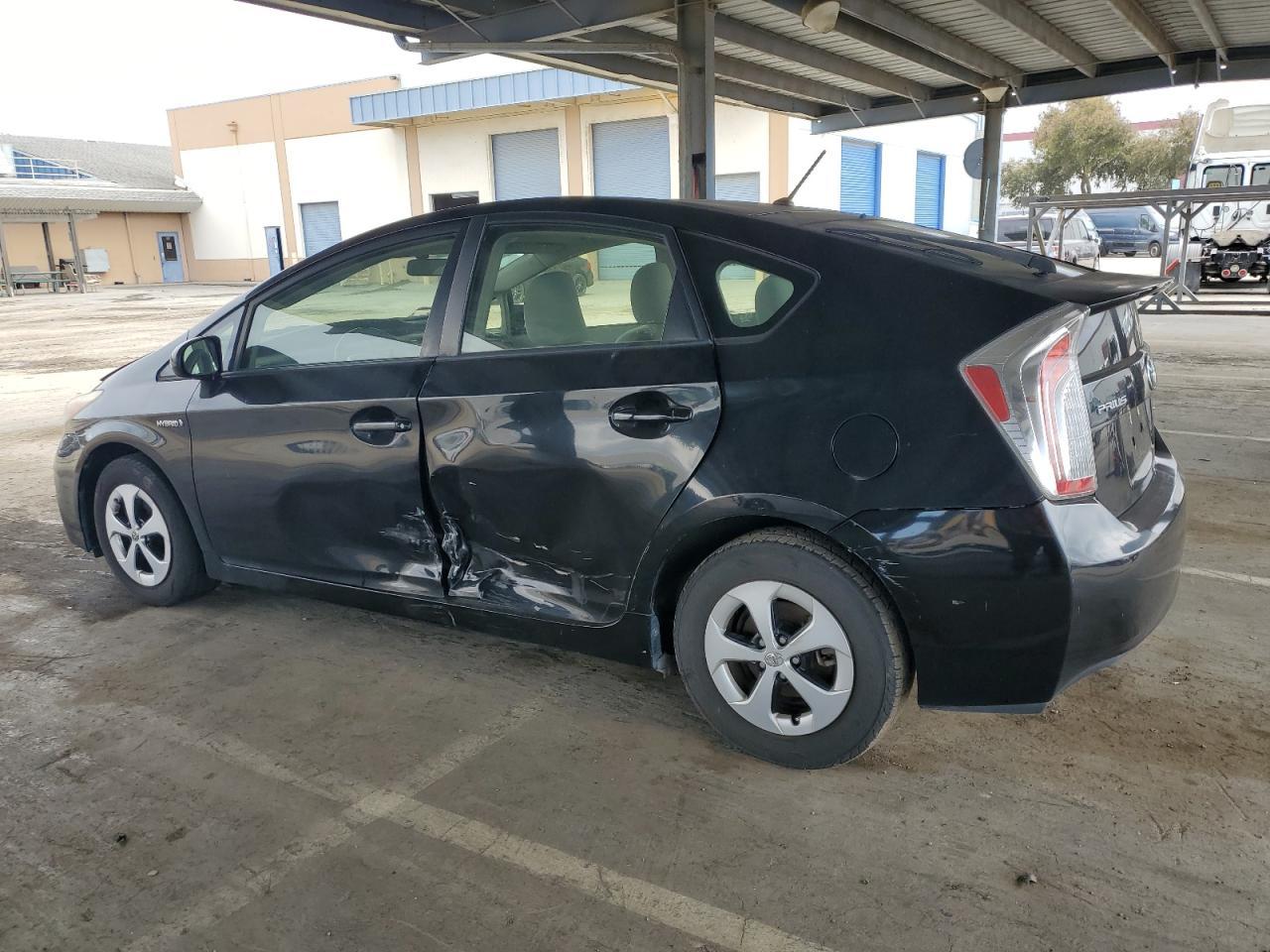 2013 TOYOTA PRIUS - Image 2