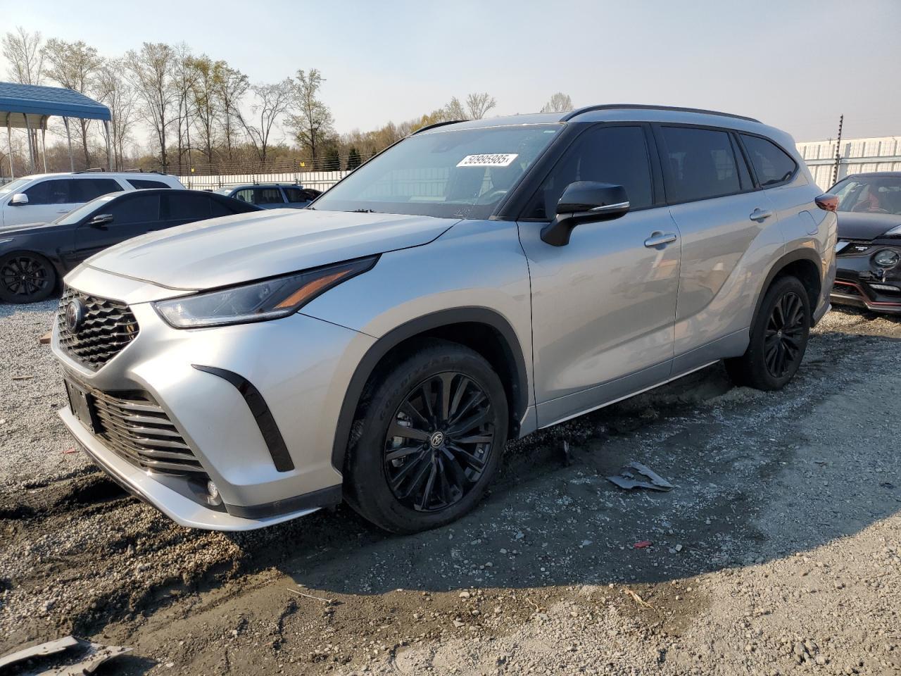 2024 TOYOTA HIGHLANDER