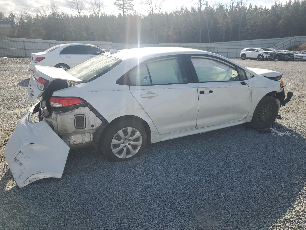 2020 TOYOTA COROLLA LE - Image 3