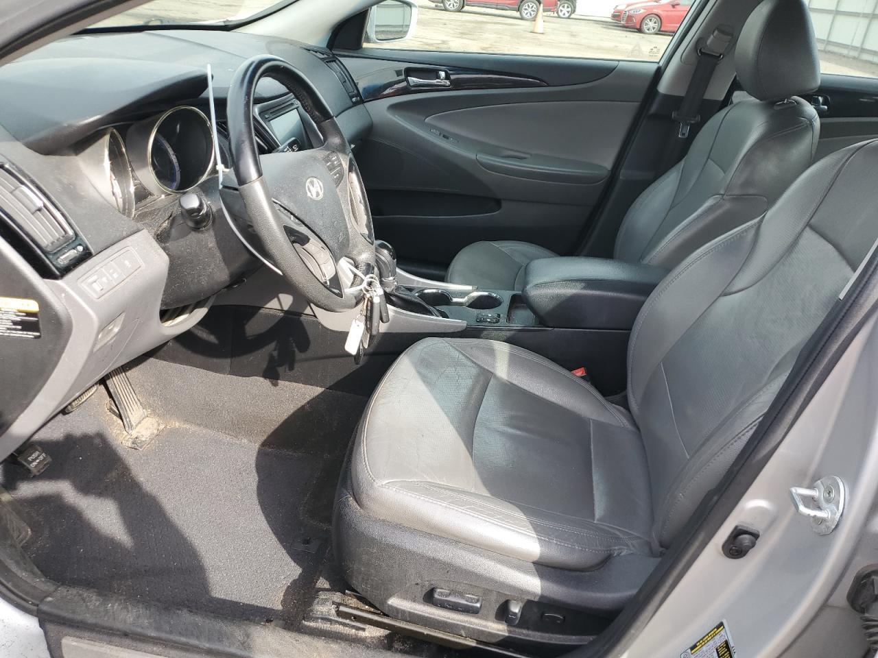 2013 HYUNDAI SONATA SE - Image 7