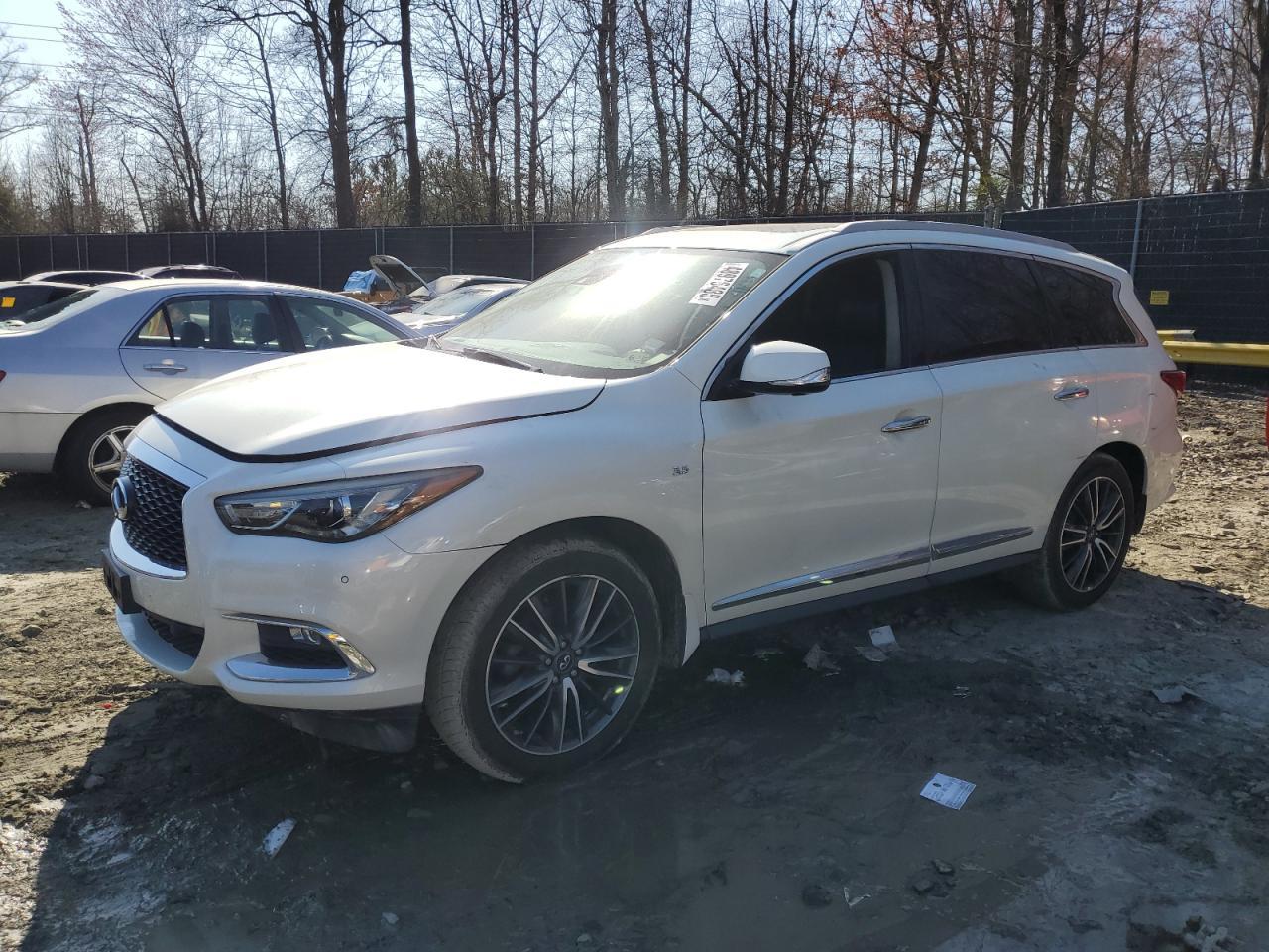 2019 INFINITI QX60 LUXE