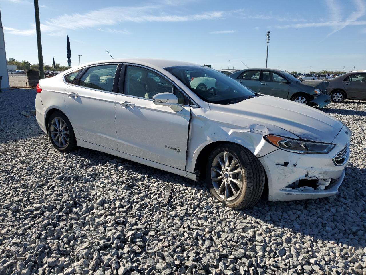 2017 FORD FUSION SE - Фото 4