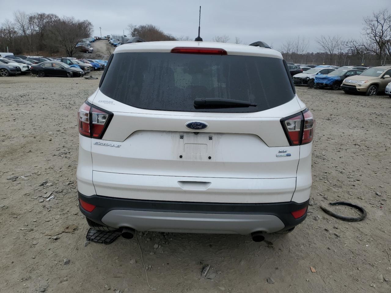 2017 FORD ESCAPE SE - Image 6
