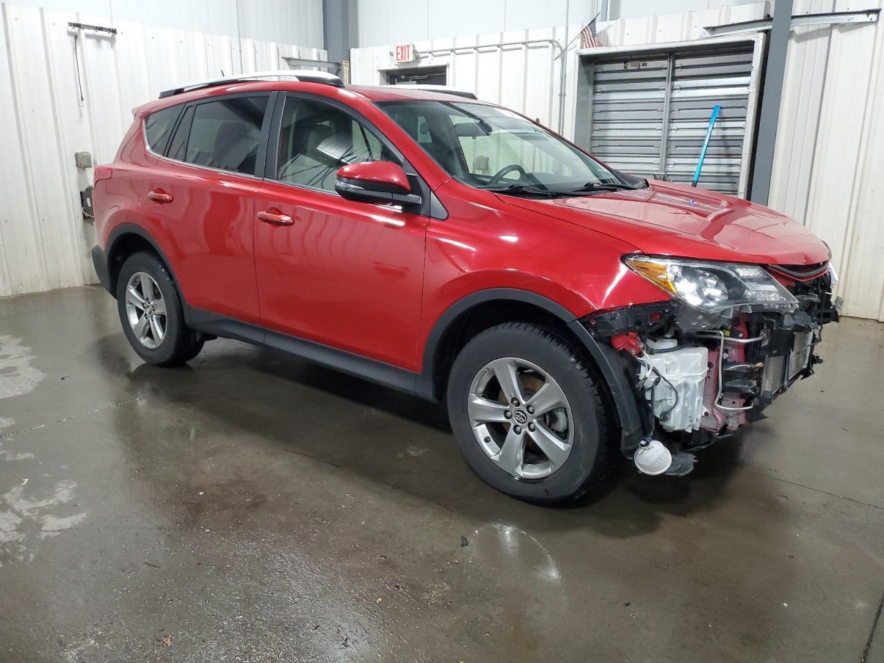 2015 TOYOTA RAV4 XLE - Фото 4