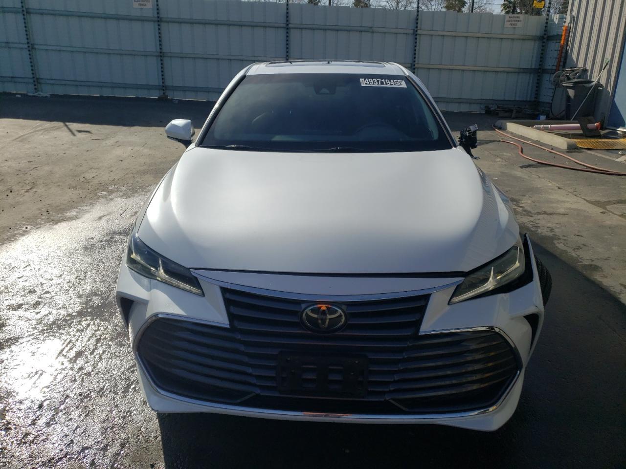 2019 TOYOTA AVALON XLE - Image 5