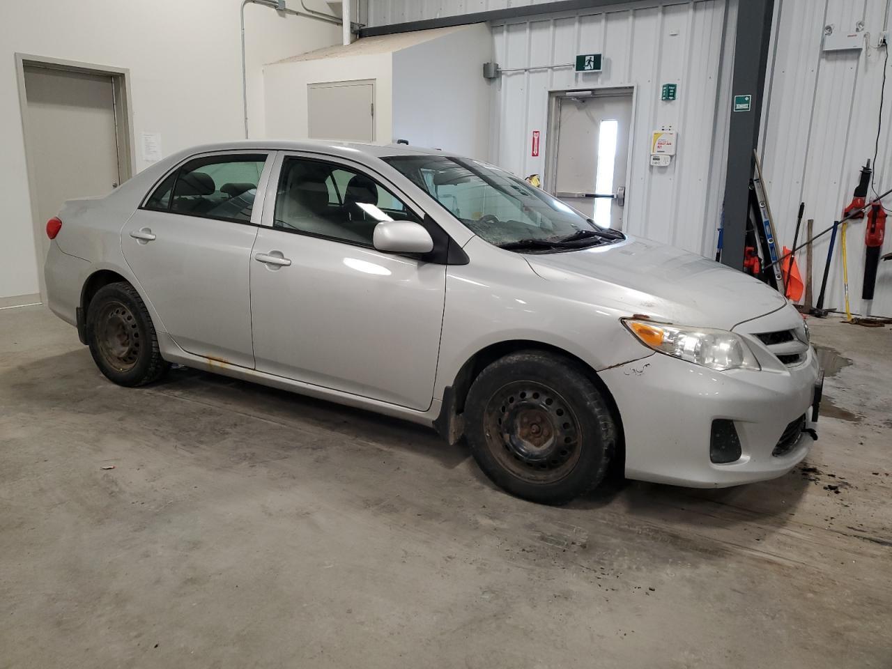 2013 TOYOTA COROLLA BA - Фото 4