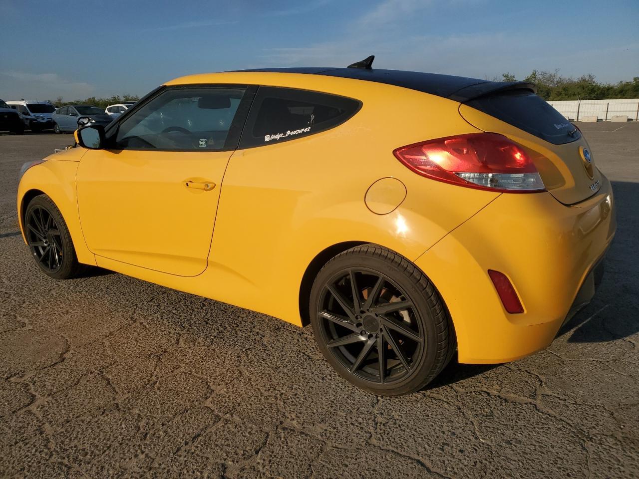 2013 HYUNDAI VELOSTER - Фото 2