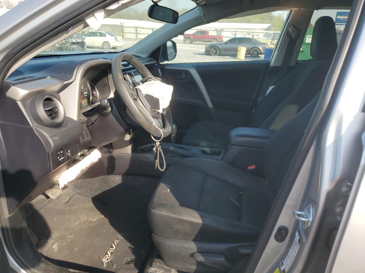 2016 TOYOTA RAV4 LE - Фото 7