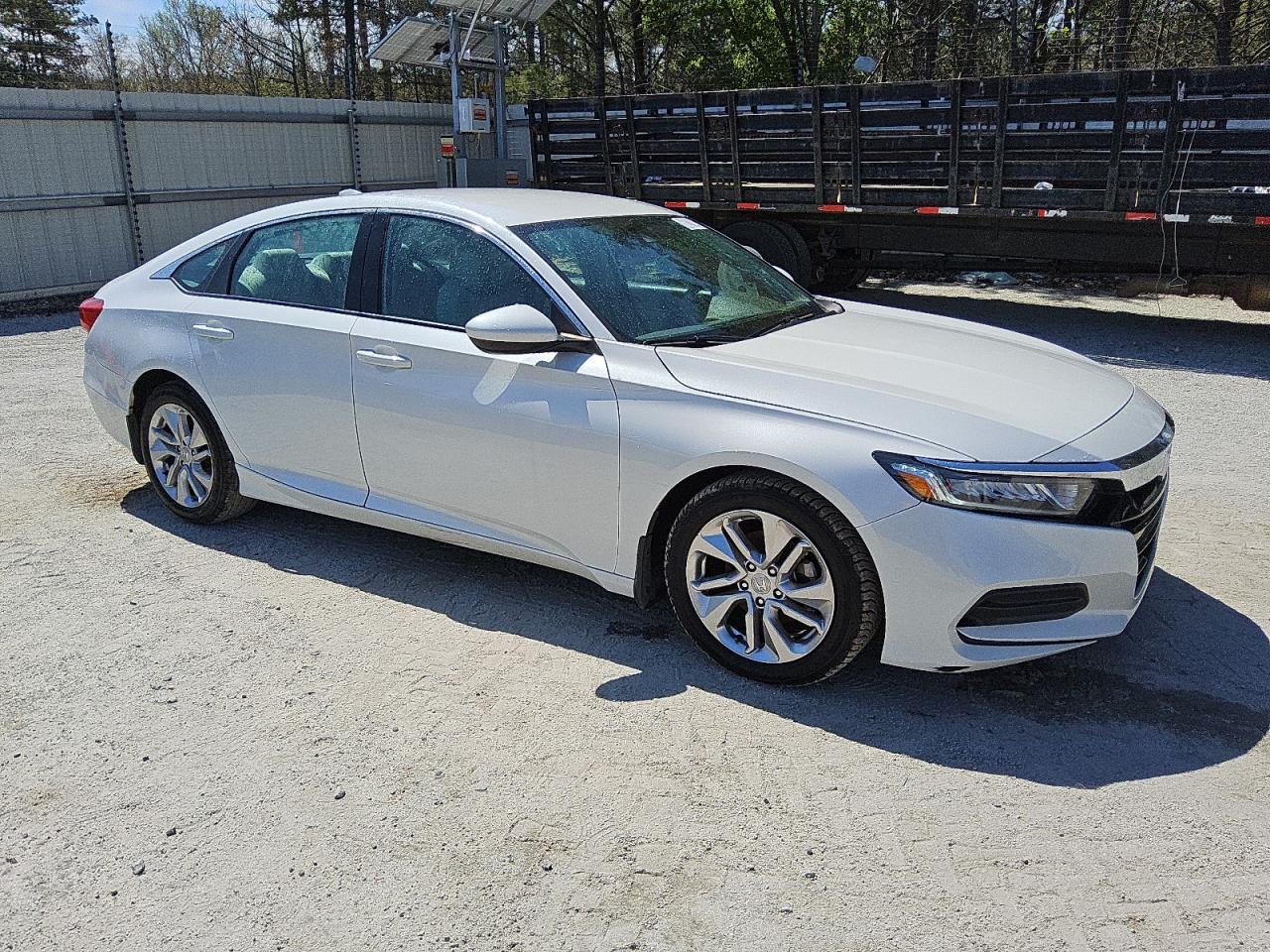 2018 HONDA ACCORD LX - Фото 4