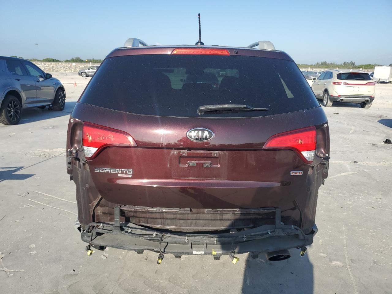 2015 KIA SORENTO LX - Image 6