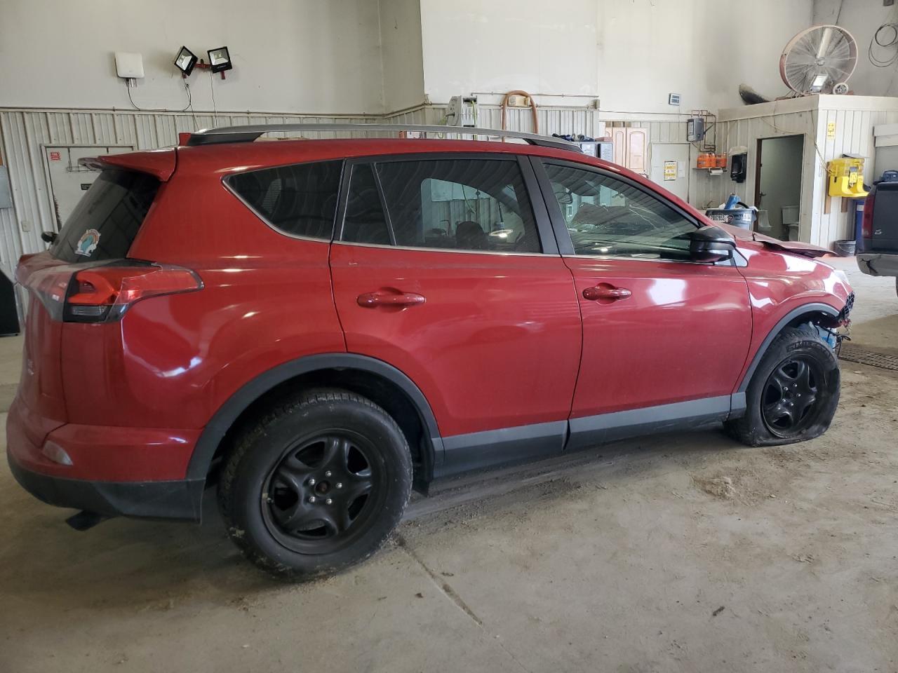 2017 TOYOTA RAV4 LE - Фото 3