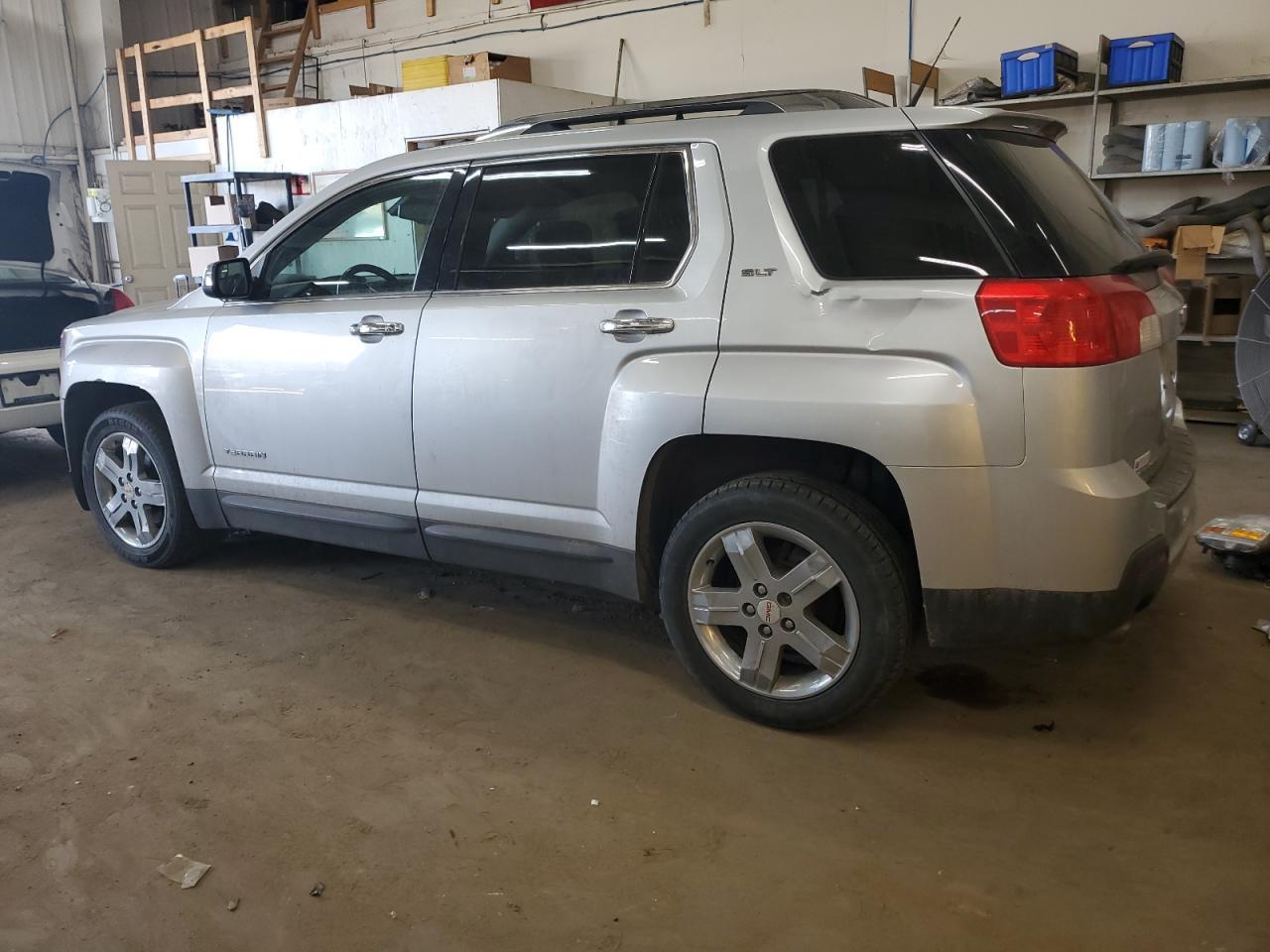 2012 GMC TERRAIN SL - Фото 2