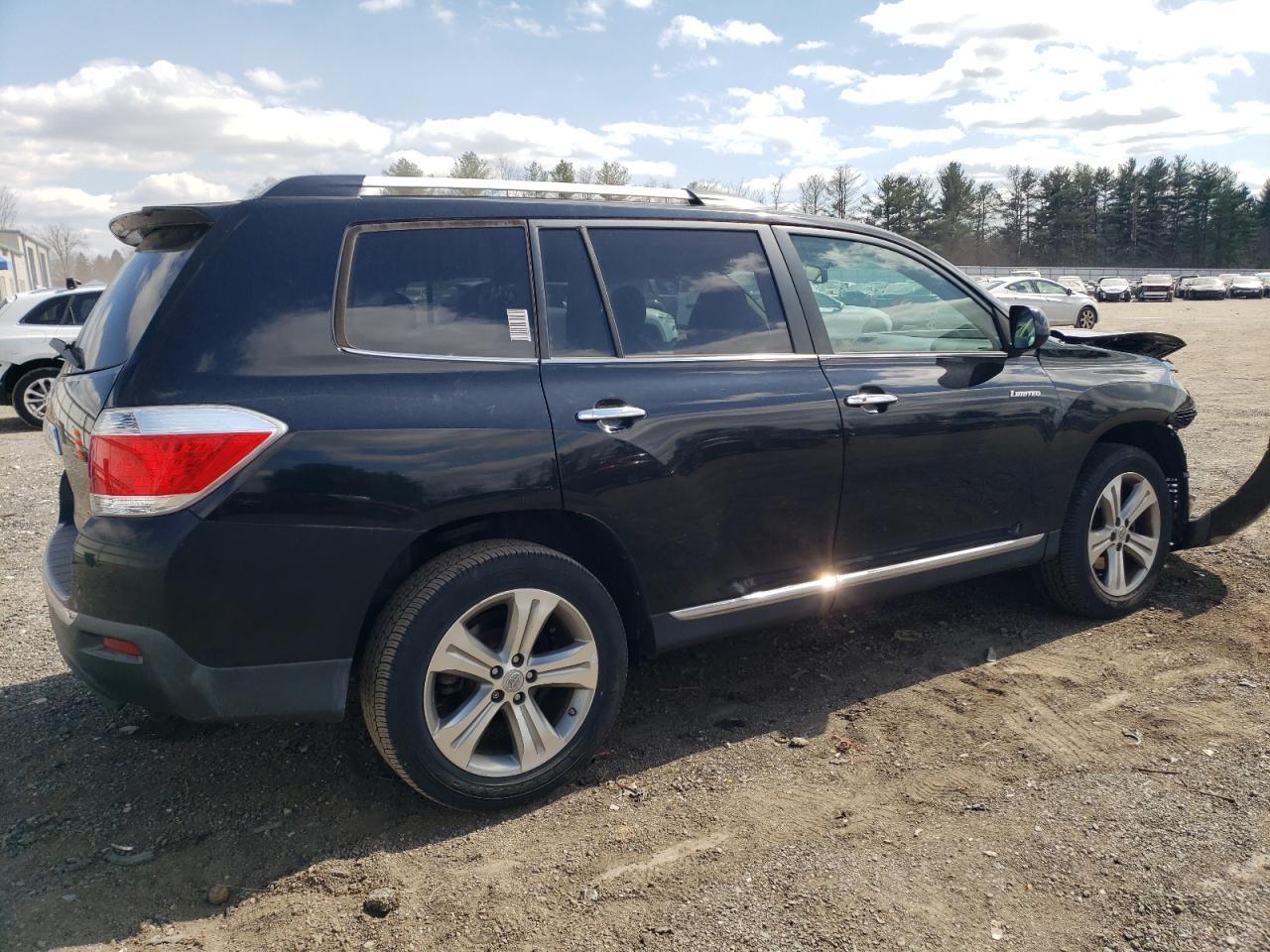 2011 TOYOTA HIGHLANDER - Image 3