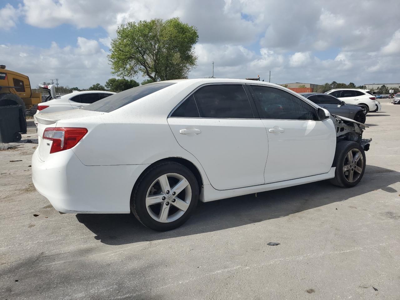 2013 TOYOTA CAMRY L - Image 3
