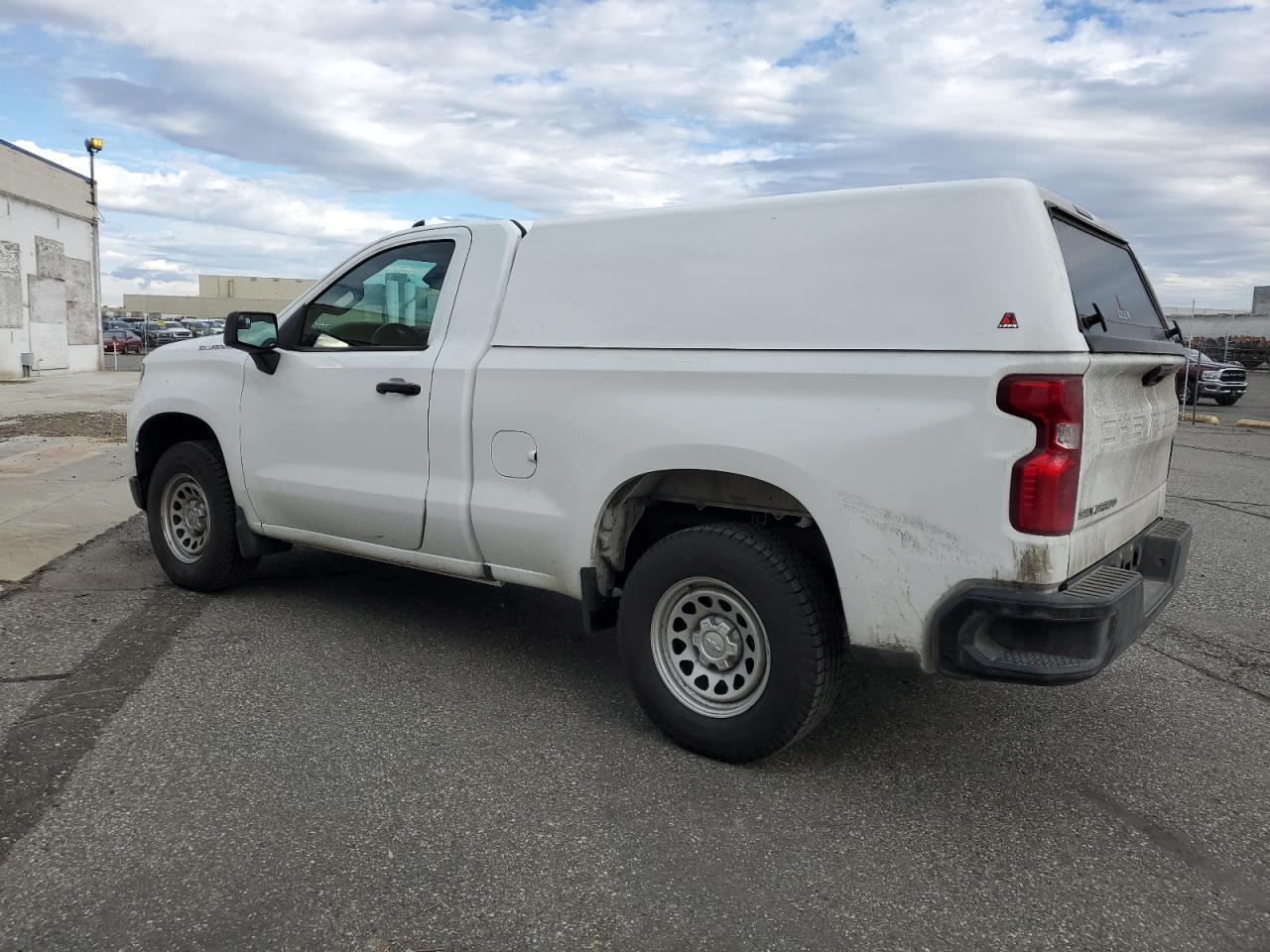 2023 CHEVROLET SILVERADO - Фото 2