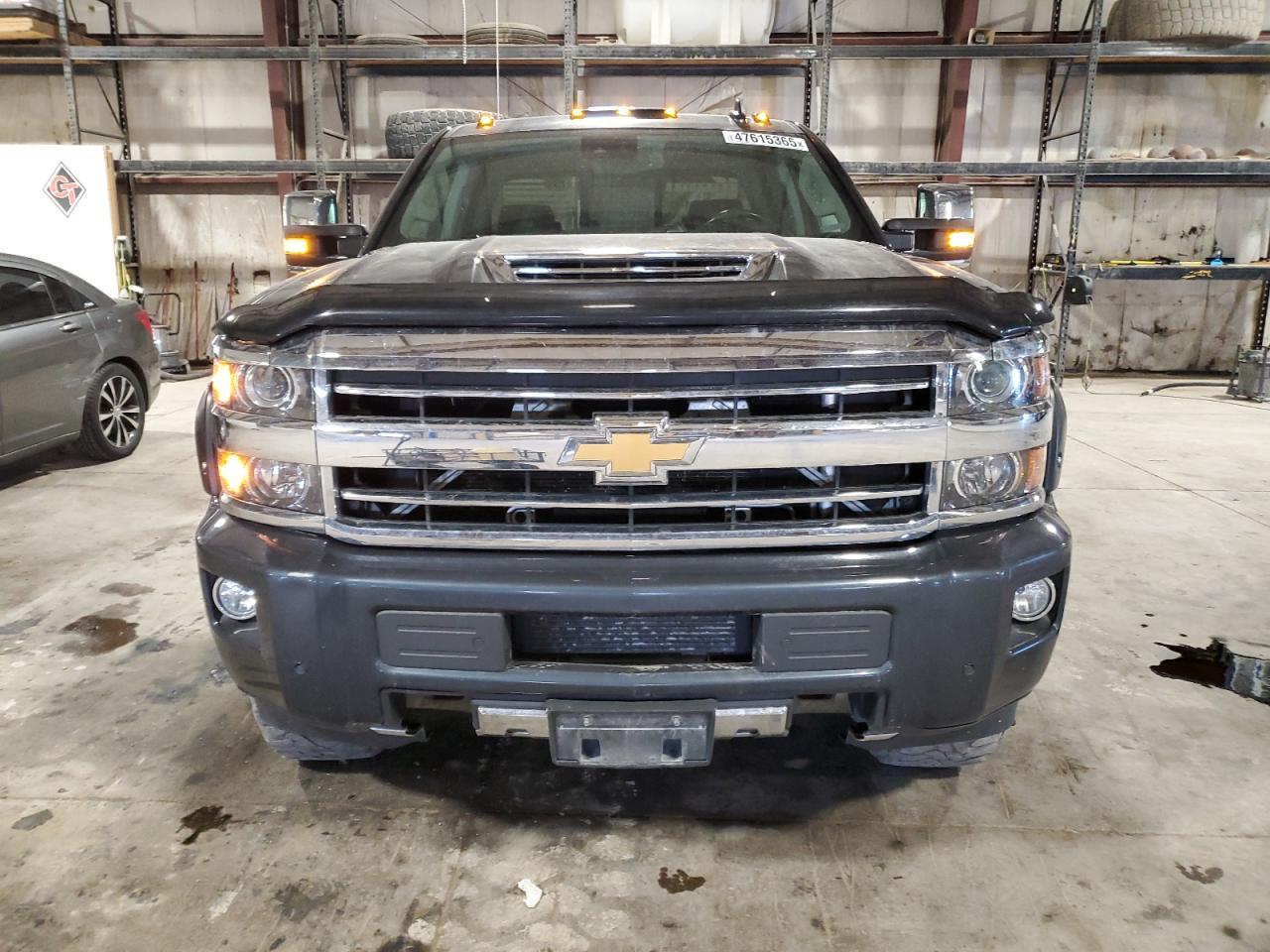 2018 CHEVROLET SILVERADO - Фото 5