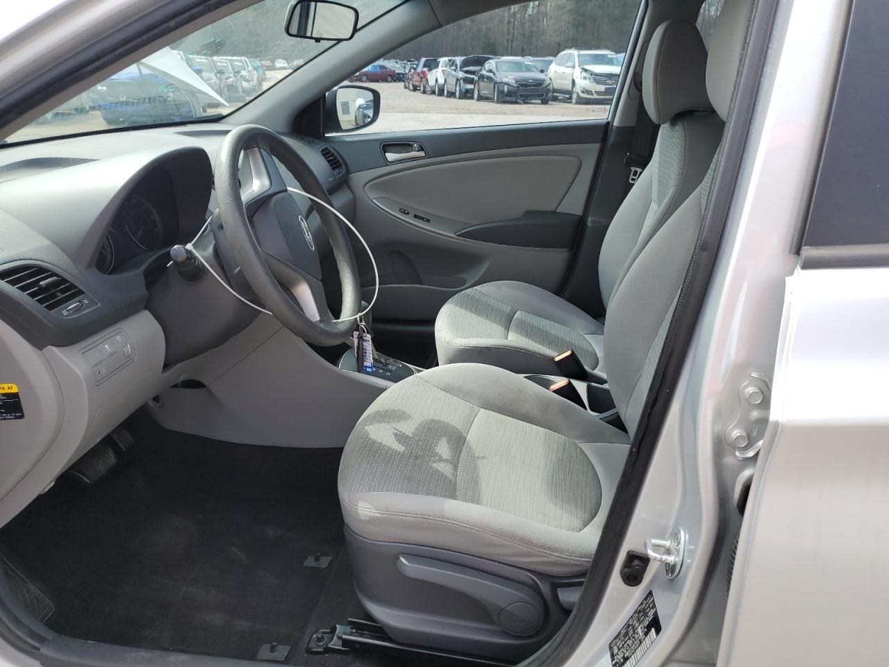 2016 HYUNDAI ACCENT SE - Фото 7