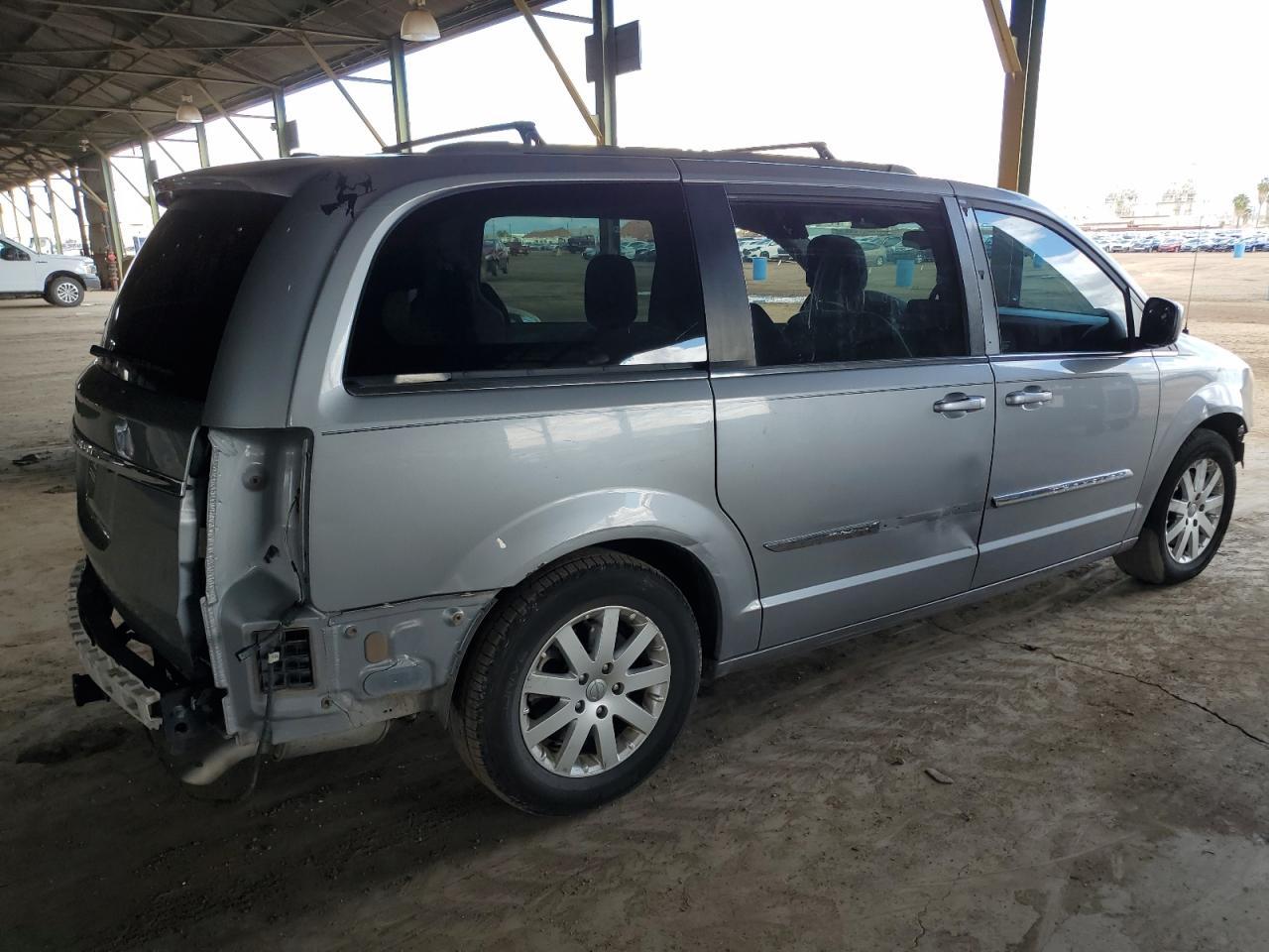 2014 CHRYSLER TOWN & COU - Фото 3
