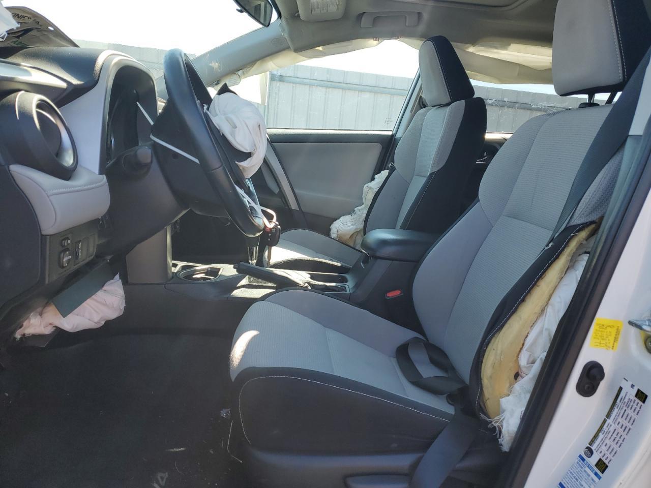 2016 TOYOTA RAV4 XLE - Фото 7