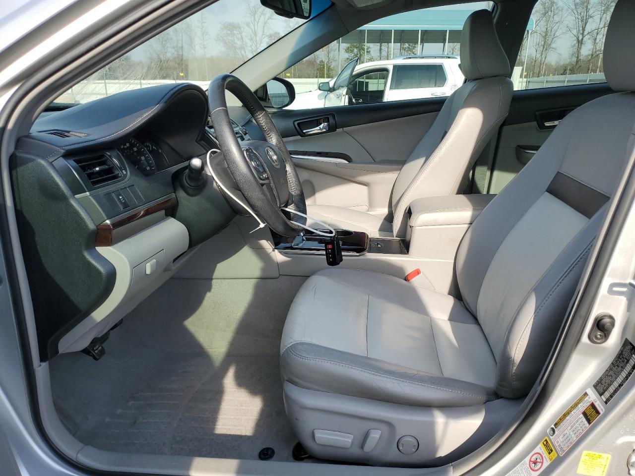 2012 TOYOTA CAMRY XLE - Фото 7