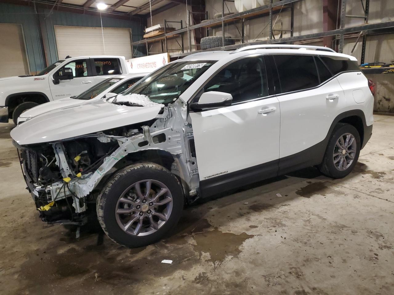 2023 GMC TERRAIN SL