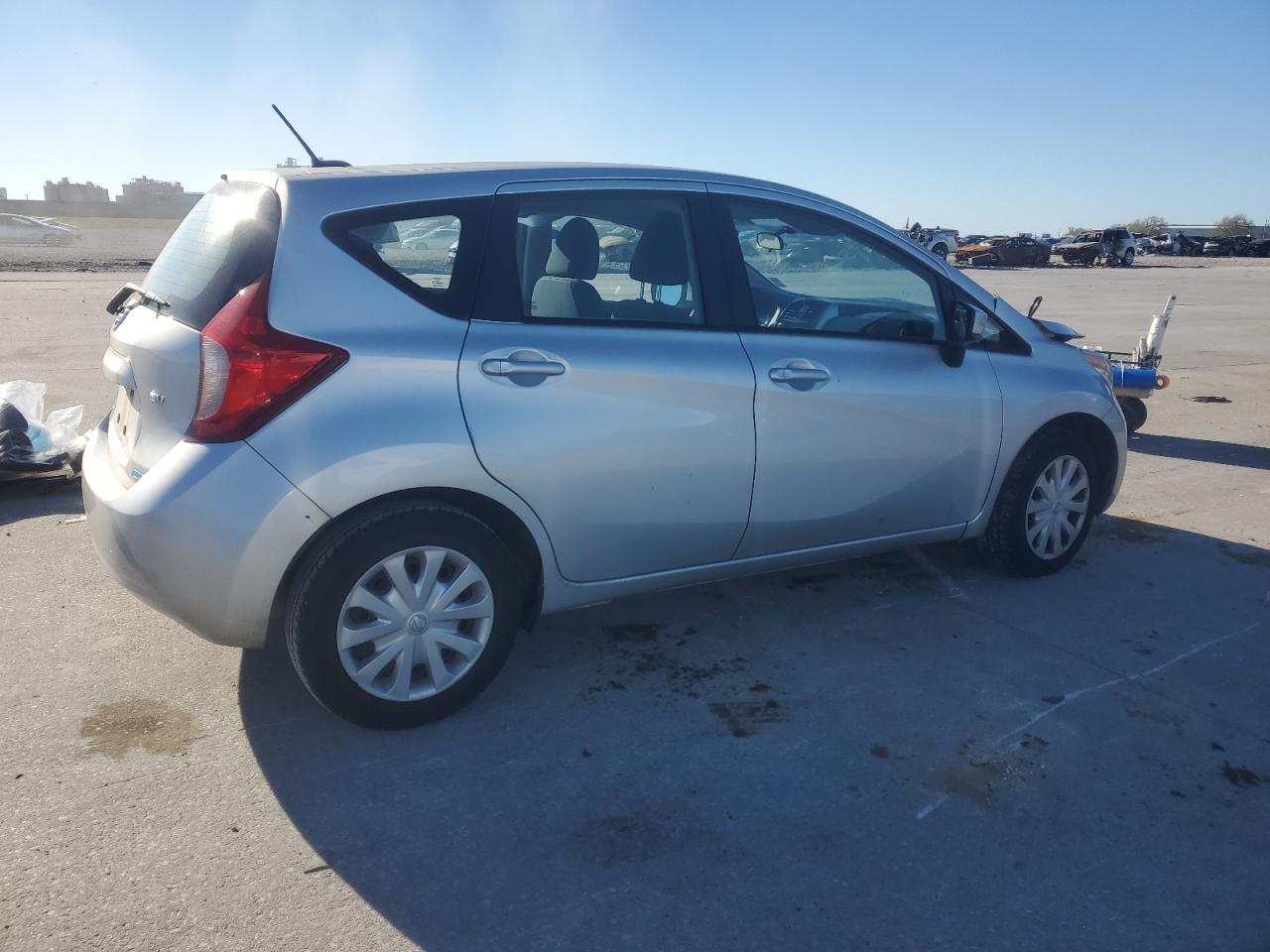 2016 NISSAN VERSA NOTE - Фото 3