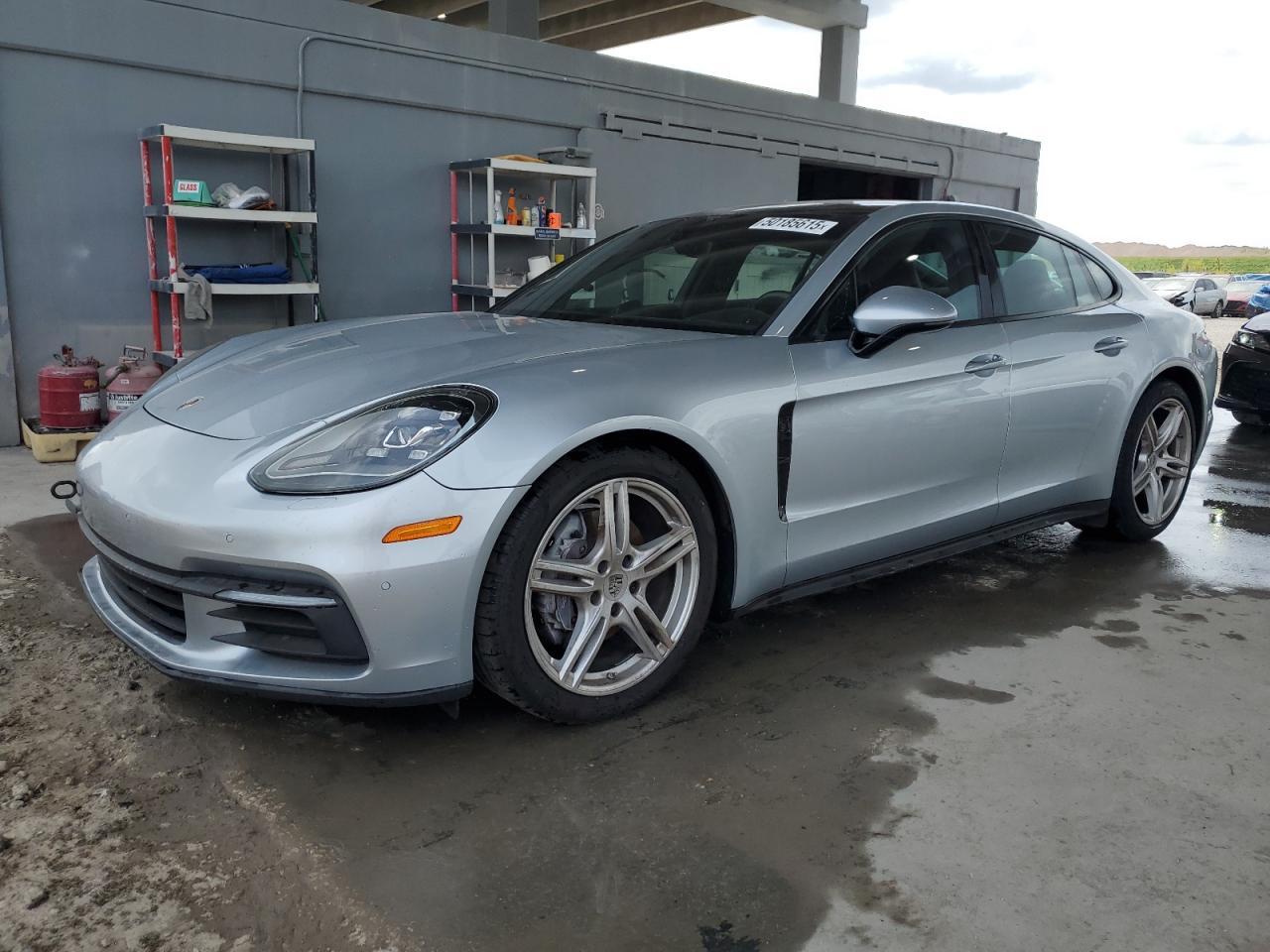 2018 PORSCHE PANAMERA 4