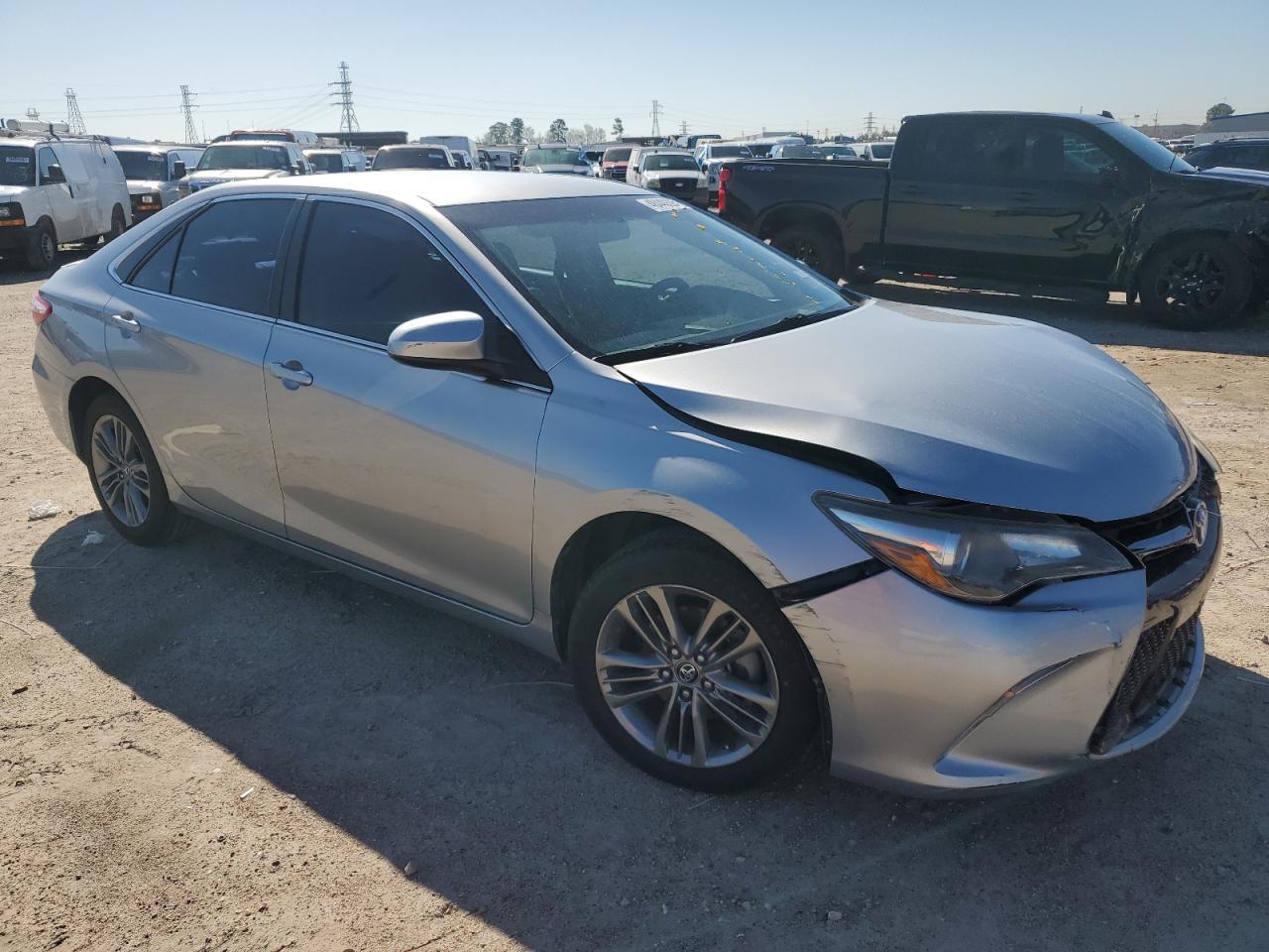 2016 TOYOTA CAMRY LE - Фото 4