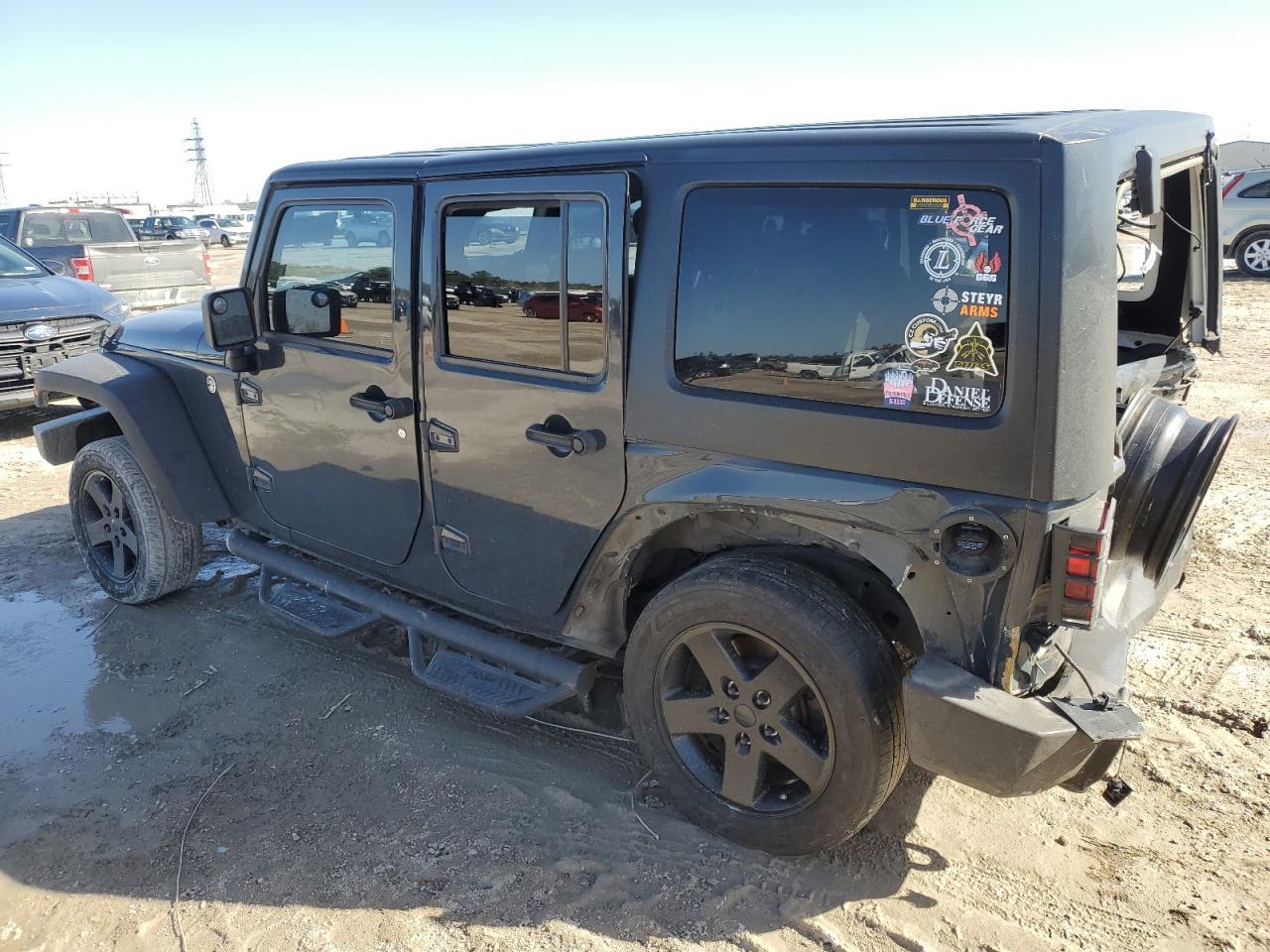2017 JEEP WRANGLER U - Image 2