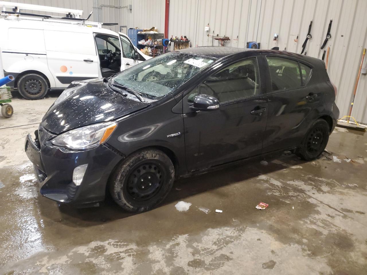 2016 TOYOTA PRIUS C