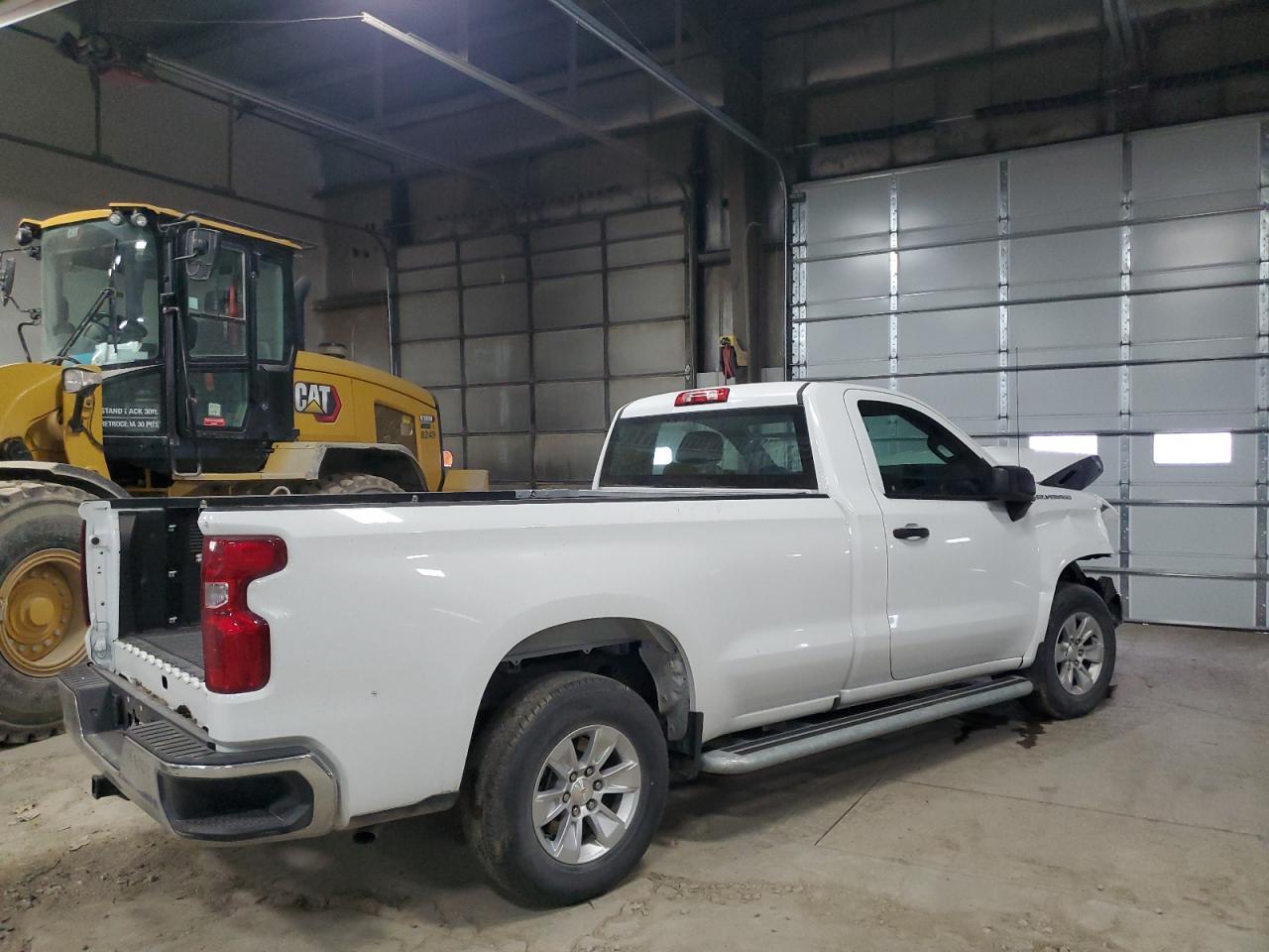 2024 CHEVROLET SILVERADO - Image 3
