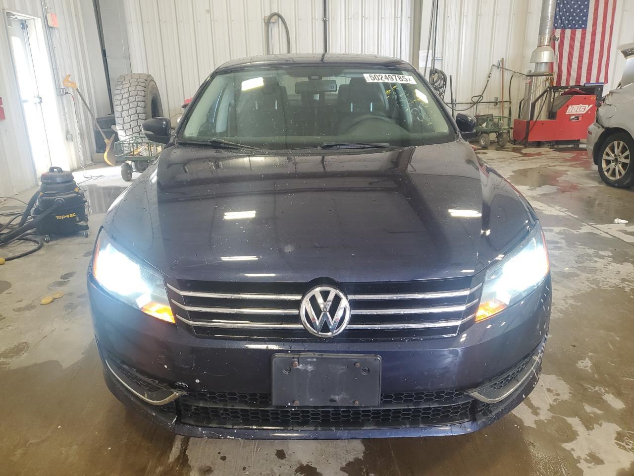 2014 VOLKSWAGEN PASSAT SE - Фото 5