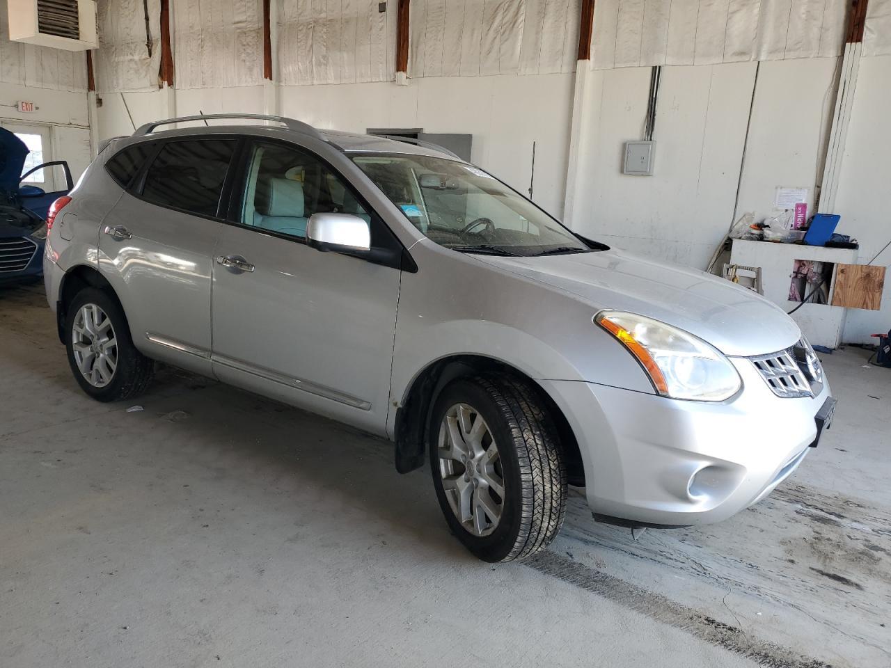 2013 NISSAN ROGUE S - Image 4