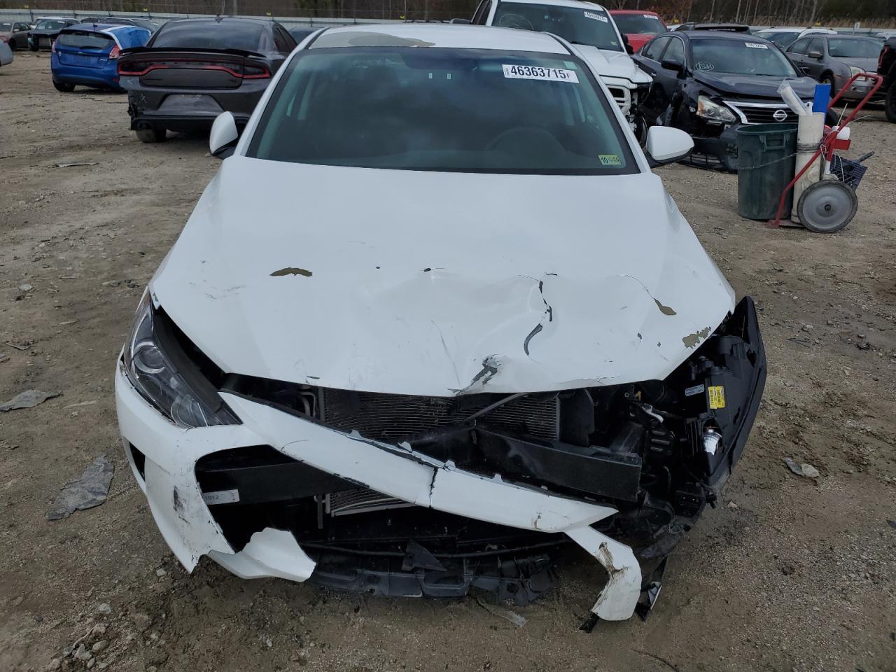 2018 HYUNDAI ELANTRA SE - Фото 5