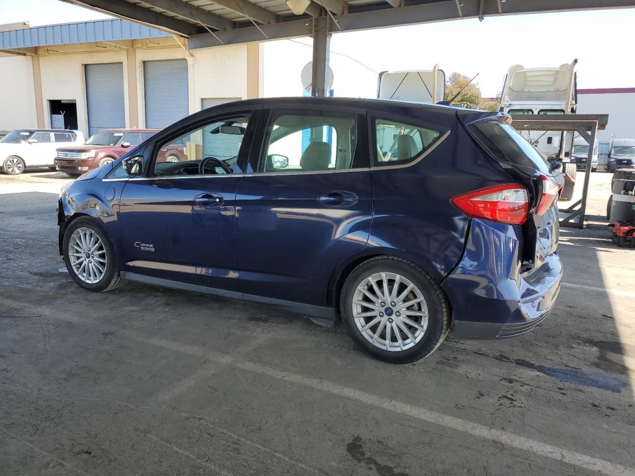 2016 FORD C-MAX PREM - Фото 2