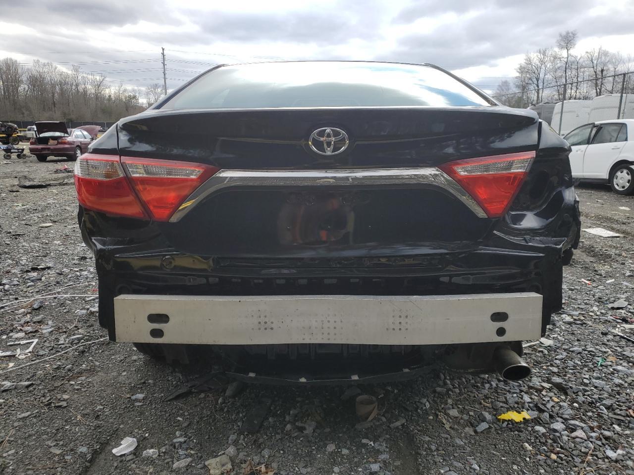 2016 TOYOTA CAMRY LE - Фото 6