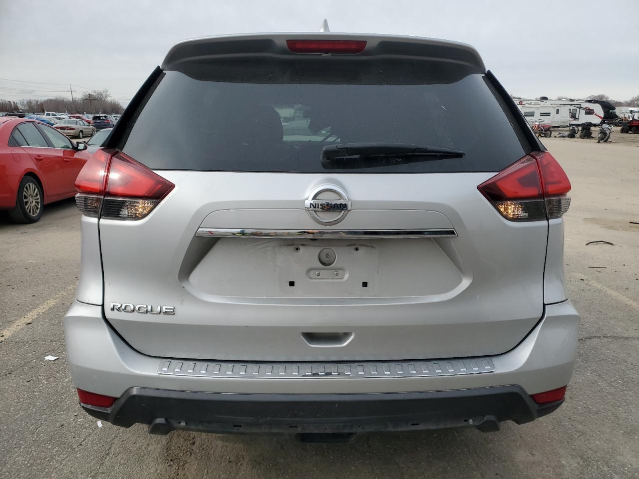2017 NISSAN ROGUE S - Фото 6