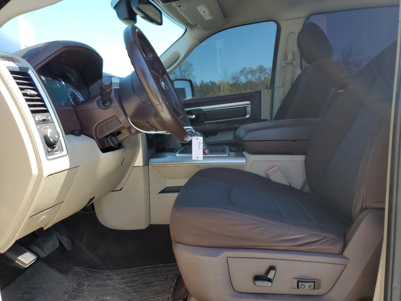 2015 RAM 1500 SLT - Image 7