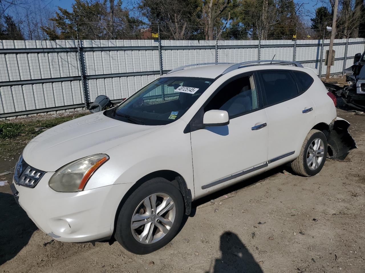 2013 NISSAN ROGUE S