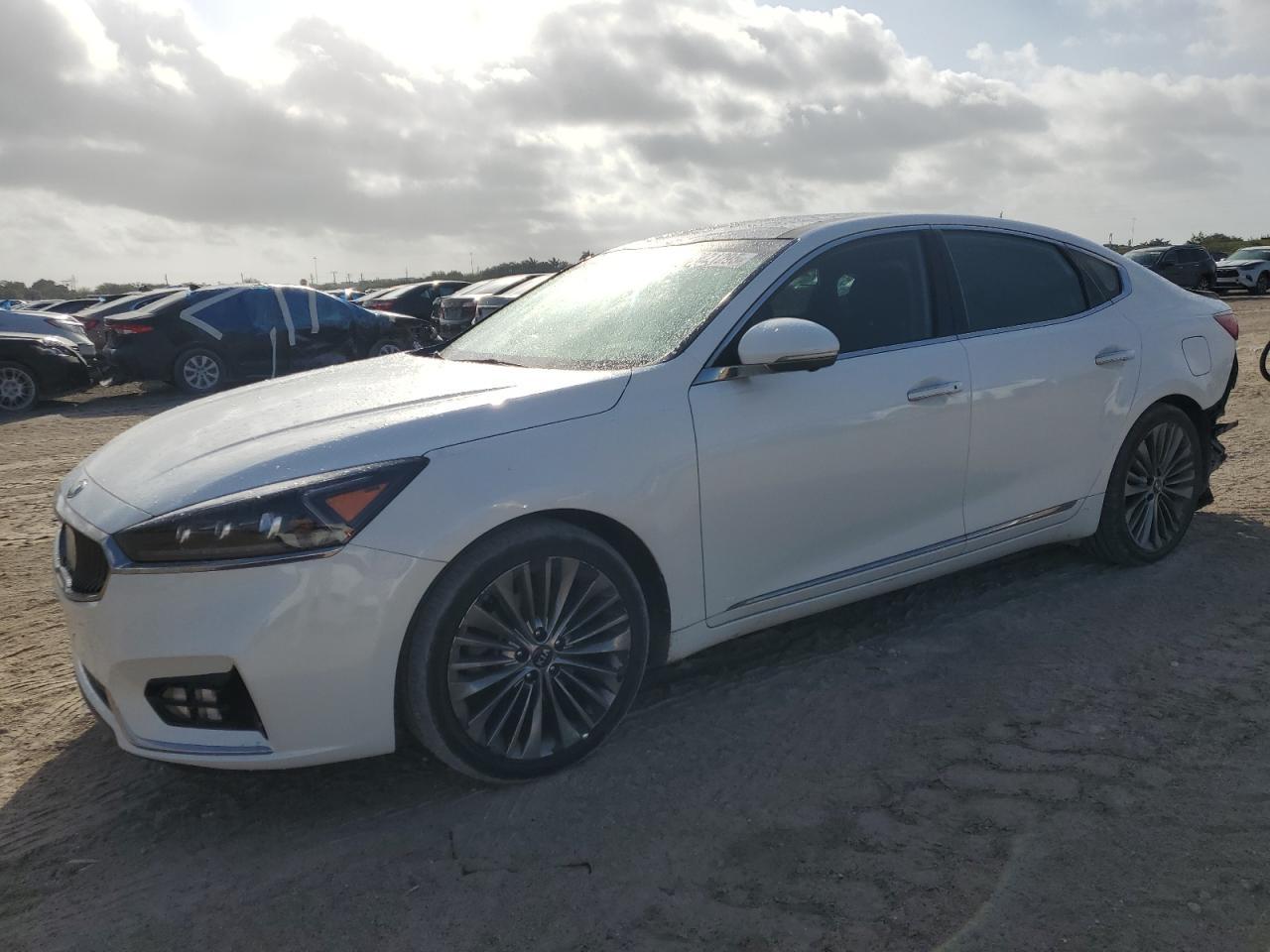 2017 KIA CADENZA PR