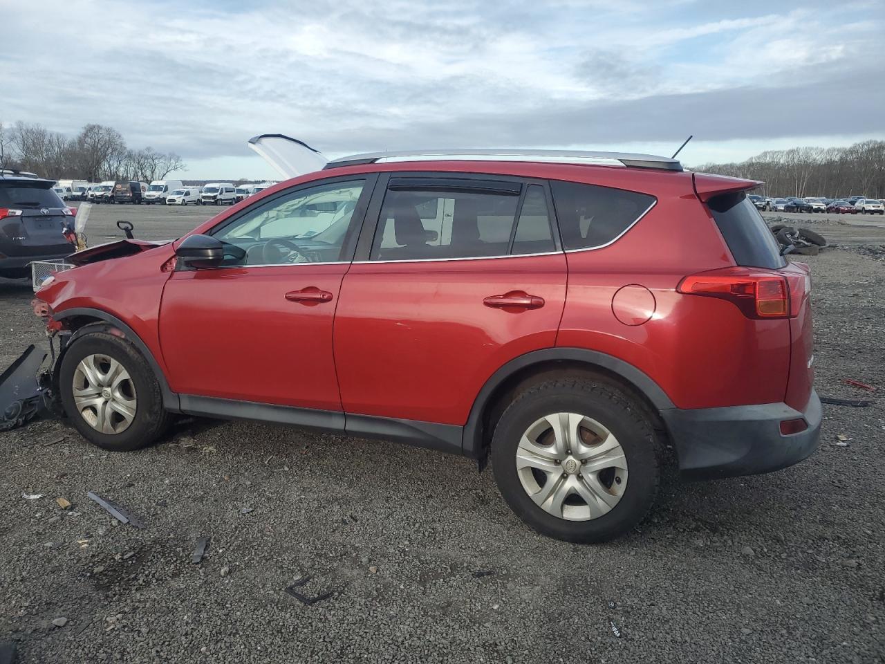2014 TOYOTA RAV4 LE - Image 2