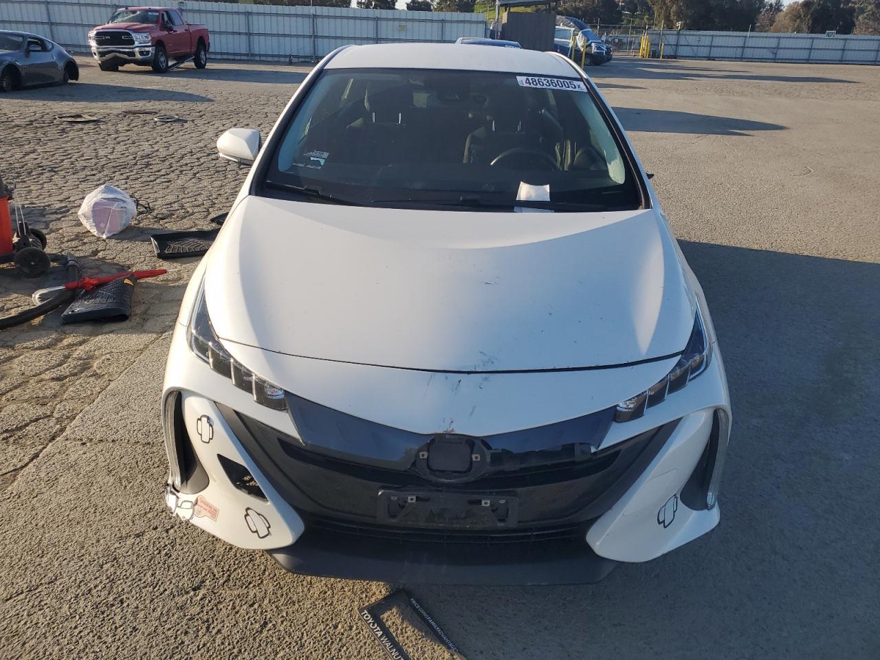 2019 TOYOTA PRIUS PRIM - Image 5