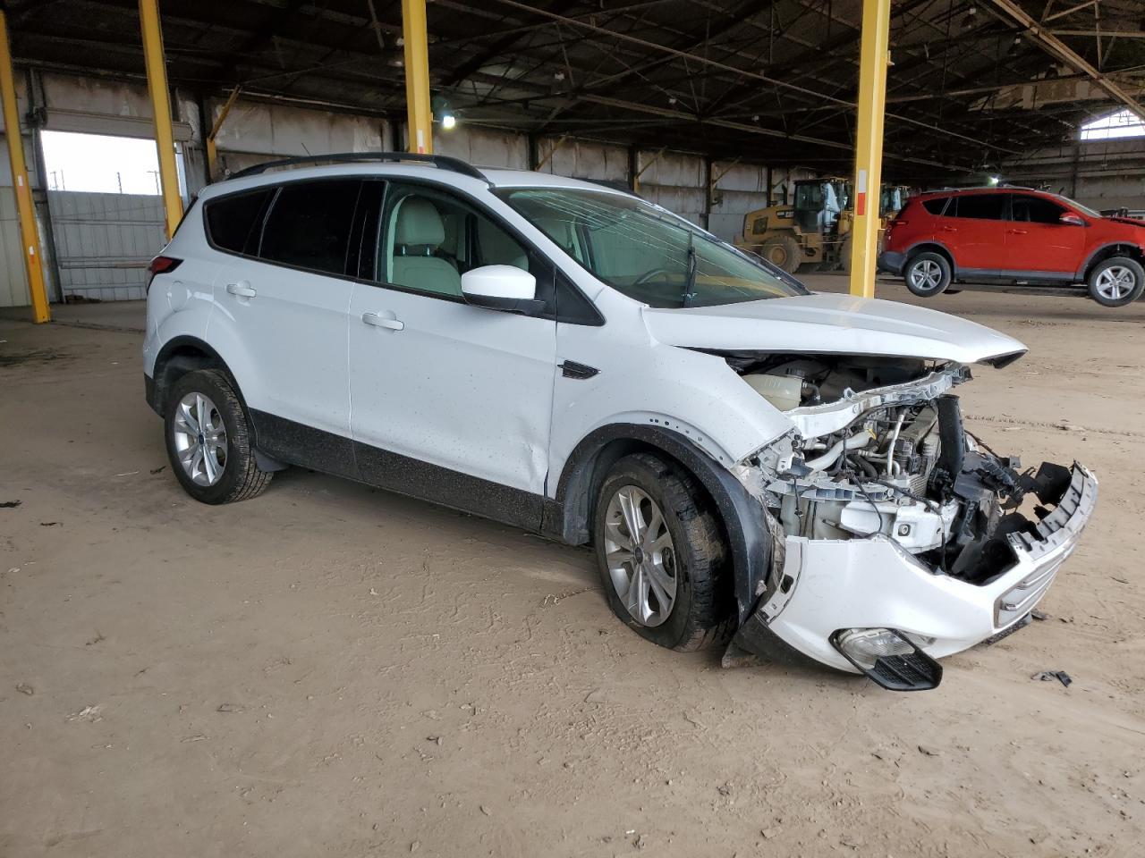 2017 FORD ESCAPE SE - Фото 4
